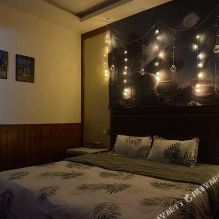 Parkside Hostel Гуйлинь Экстерьер фото