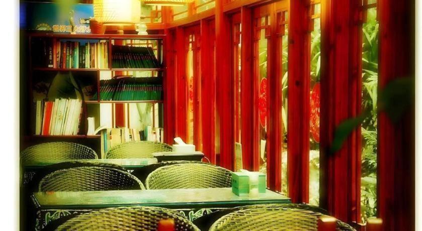 Parkside Hostel Гуйлинь Экстерьер фото