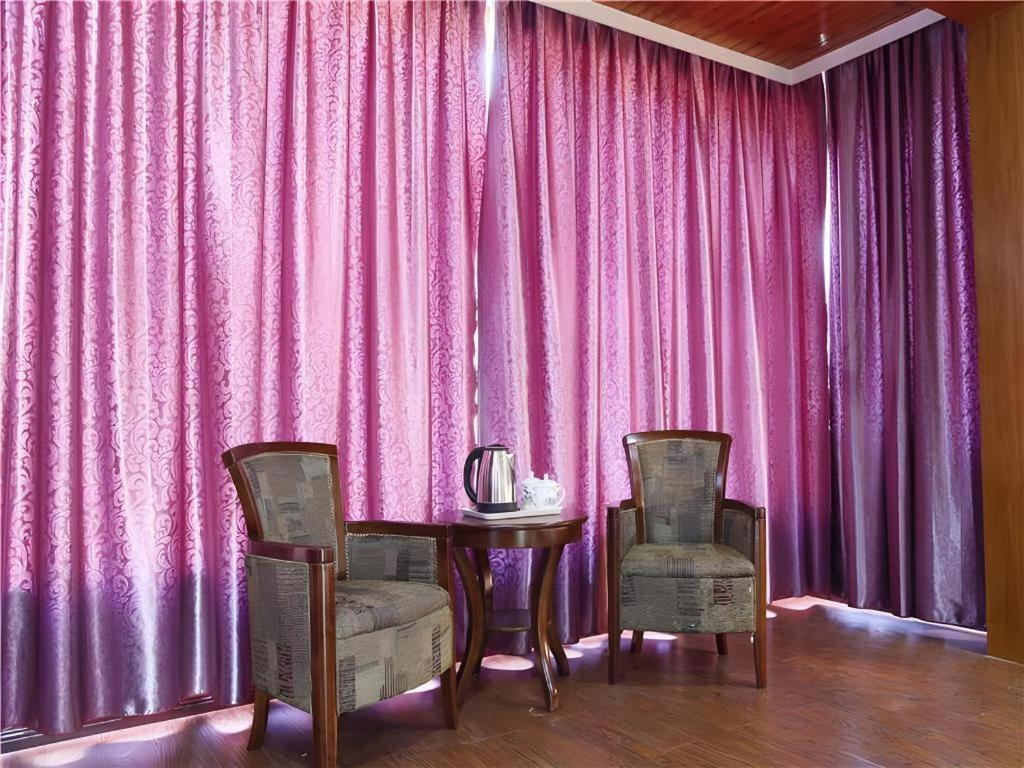 Parkside Hostel Гуйлинь Экстерьер фото