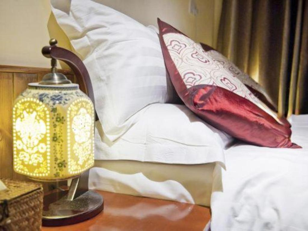 Parkside Hostel Гуйлинь Экстерьер фото